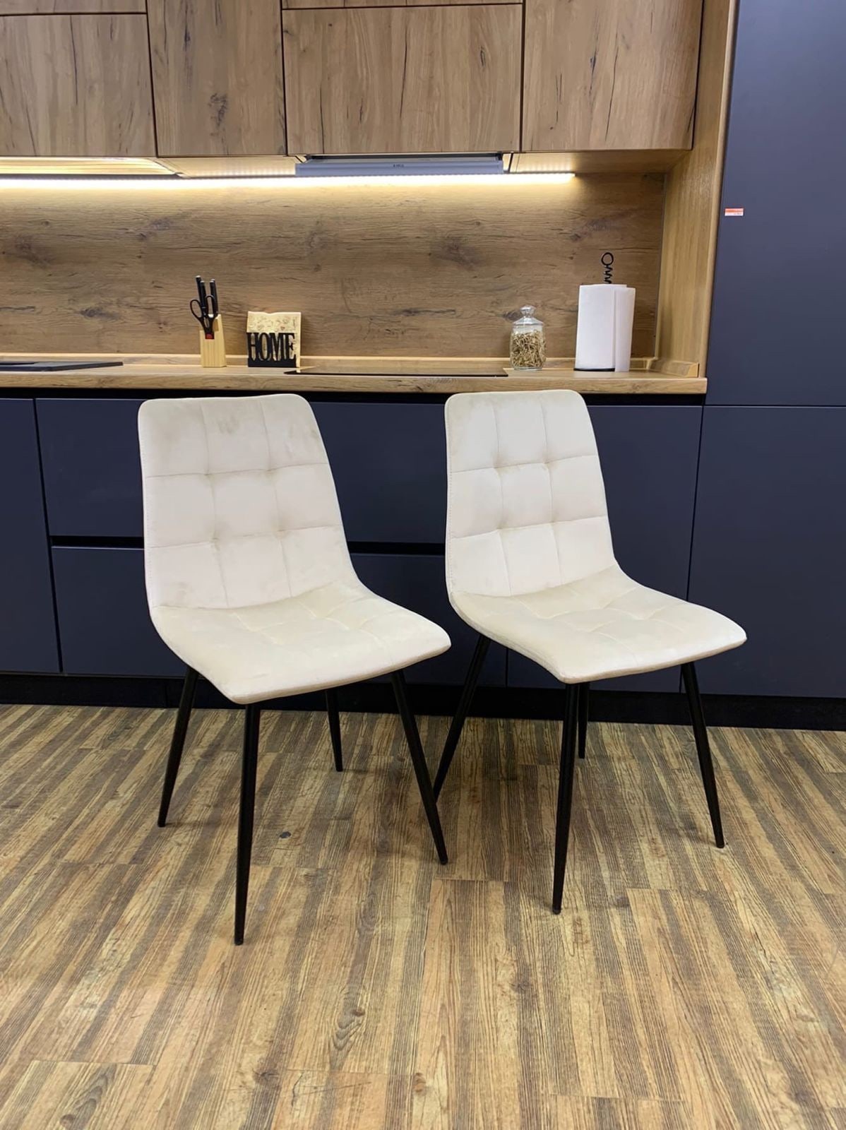 Кресло "ТИФФАНИ" каркас черный велюр КОНФЕТТИ( цвет в ассортименте) МФ "Форпост" Кресло "ТИФФАНИ" каркас черный велюр КОНФЕТТИ( цвет в ассортименте) МФ "Форпост"