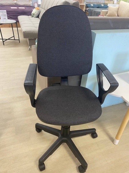 Кресло офисное Престиж/подлокотники  МФ "ФАКТОР МЕБЕЛЬ" Кресло офисное Престиж/подлокотники  МФ "ФАКТОР МЕБЕЛЬ"