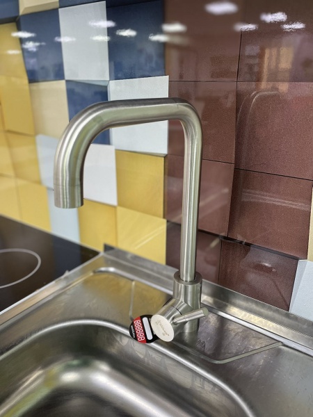 Смеситель 1 руч. ( KLG 137-304) высокий нержавейка Смеситель 1 руч. ( KLG 137-304) высокий нержавейка