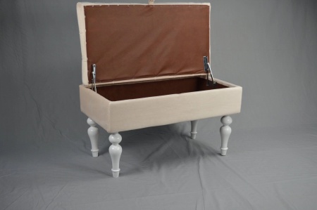 Банкетка с каретной стяжкой 760 резные ноги (ИП Салеева) Банкетка с каретной стяжкой 760 резные ноги (ИП Салеева)