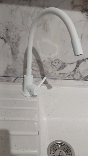 Смеситель 1 руч. ( A 54101N -15A ) в ассортименте/ шланг силиконовый Смеситель 1 руч. ( A 54101N -15A ) в ассортименте/ шланг силиконовый