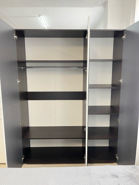 "Ненси" шкаф 3-х створчатый БЕЗ ЗЕРКАЛА (1500*465*2000)  "Ненси" шкаф 3-х створчатый БЕЗ ЗЕРКАЛА (1500*465*2000)