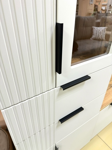 "Грейс" витрина  дуб вотан/бежевый софт тач "Грейс" витрина  дуб вотан/бежевый софт тач