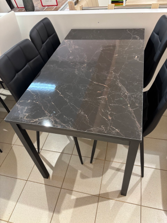 Стол "Эльдо"  пластик кв.ноги черный/ цвет в ассортименте