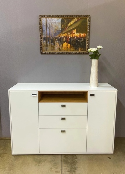 Комод "Адель" (1492*430*990) белый/дуб вотан Комод "Адель" (1492*430*990) белый/дуб вотан