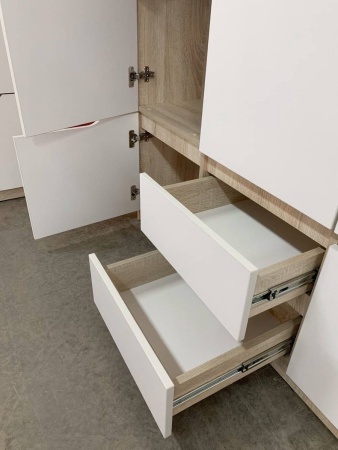 "Асти" шкаф 3-х створчатый 1310*512*2103 "Асти" шкаф 3-х створчатый 1310*512*2103