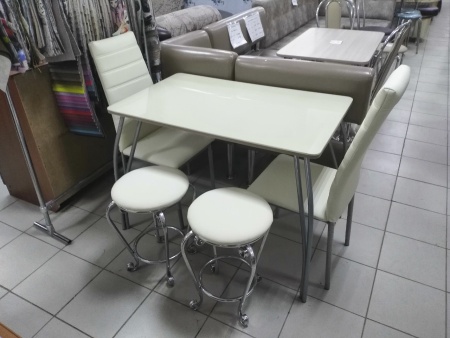 Стол "Стекло" ( цвет в ассортименте) ноги дуги 1100*700*750 ИП Хакимов г.Чайковский