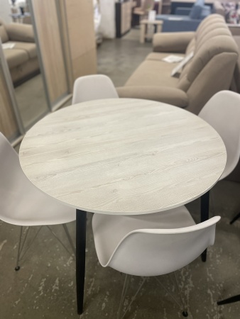 Стол круглый "Орион" раздвижной ЛДСП ( цвет в ассортименте)/ноги металл черный (950мм) Стол круглый "Орион" раздвижной ЛДСП ( цвет в ассортименте)/ноги металл черный (950мм)