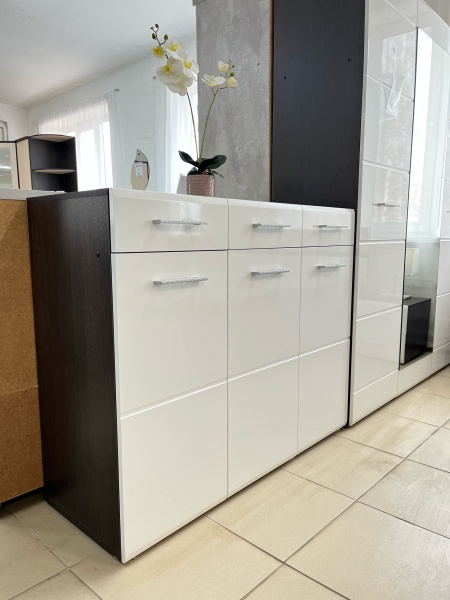 "Ненси" комод (1200*445*982)  "Ненси" комод (1200*445*982)